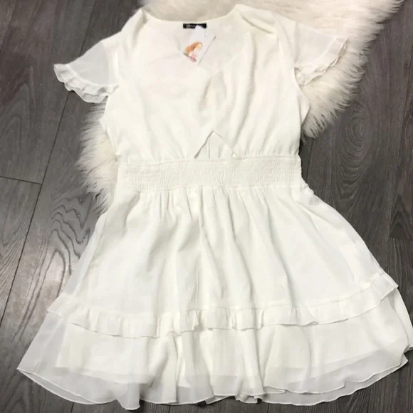 NEW Pretty Garden Medium large Dress White Cut Out Layered Chiffon Empire Waist - Picture 5 of 14